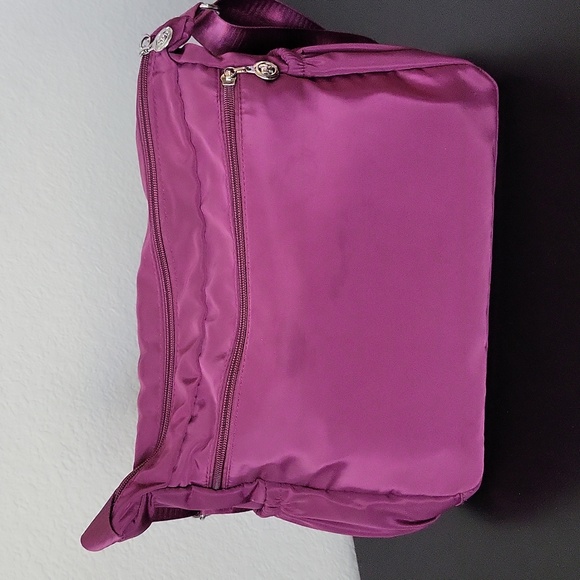 Women's Shoulder Handbag - Picture 6 of 12